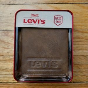 Levi's RFID Wallets